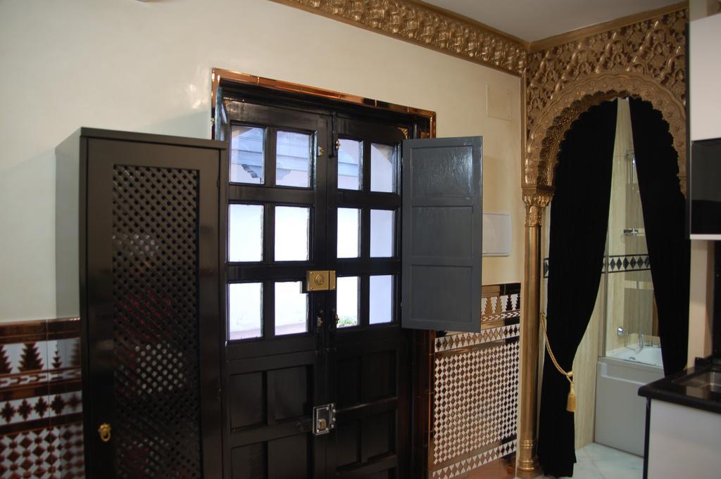 Luxury Apartment Plus Ultra Seville Exterior photo
